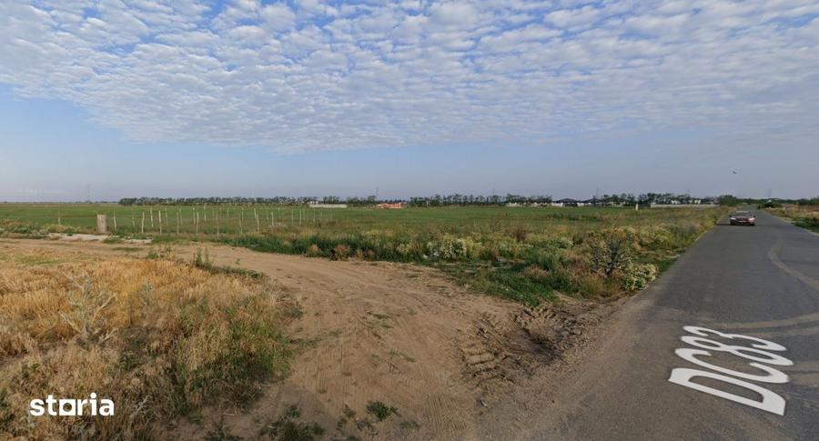 Teren de 424 mp, în Vărăști