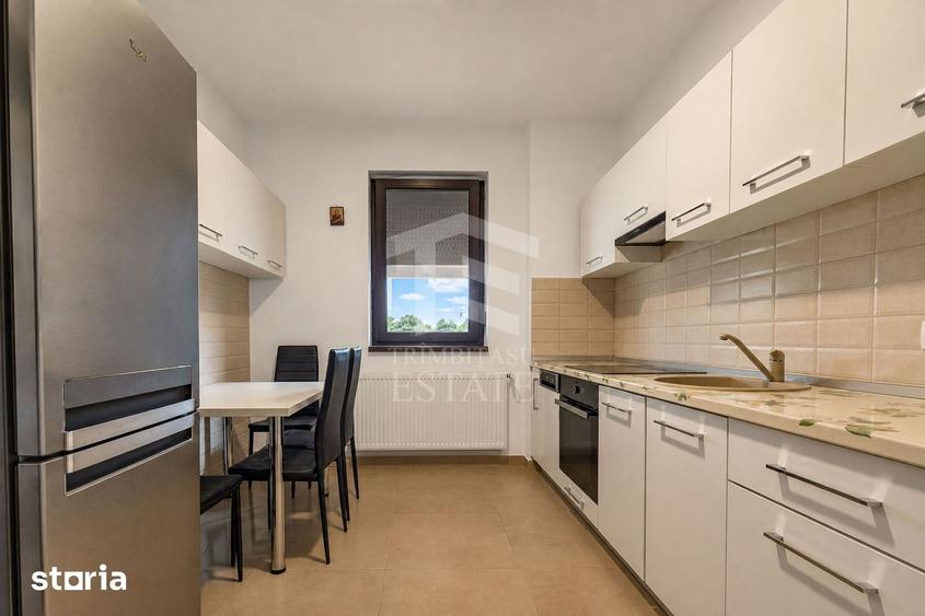 Casă cu 5 camere cu Teren 2390 Mp în Săcălaz