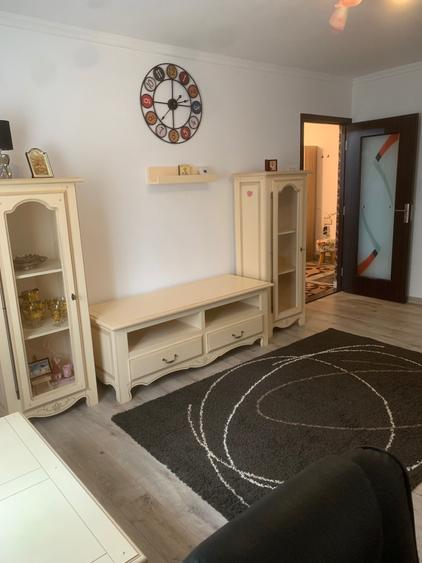 Apartament cu 2 camere decomandat în Cug