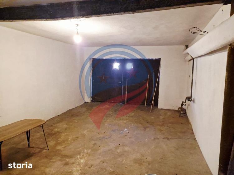 Casă cu 5 camere cu Teren 252 Mp în Central