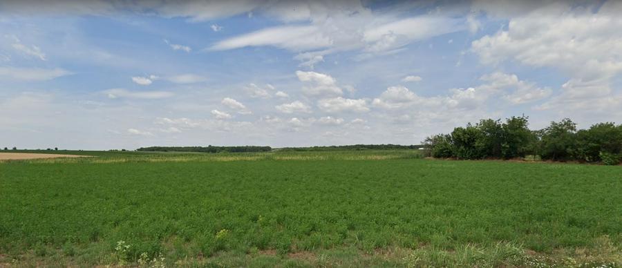 Teren agricol extravilan de 1090 mp, în Ampoița