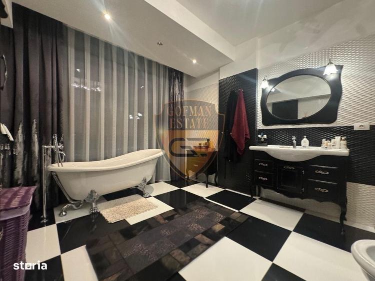 Apartament cu 4 camere decomandat în Central