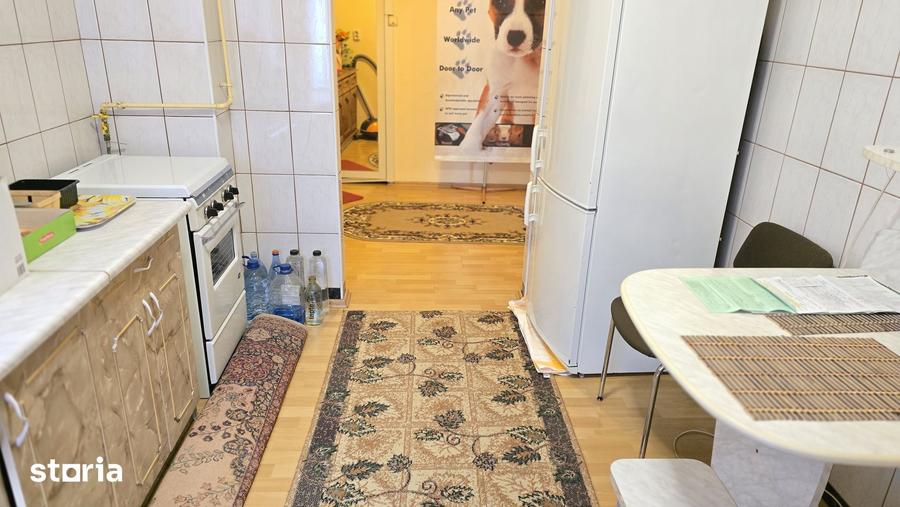 Garsonieră decomandată în Central