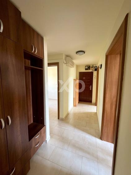 Apartament cu 3 camere decomandat, mobilat în Central