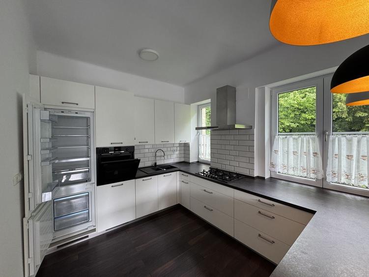 Apartament cu 2 camere decomandat, mobilat în Centrul Istoric