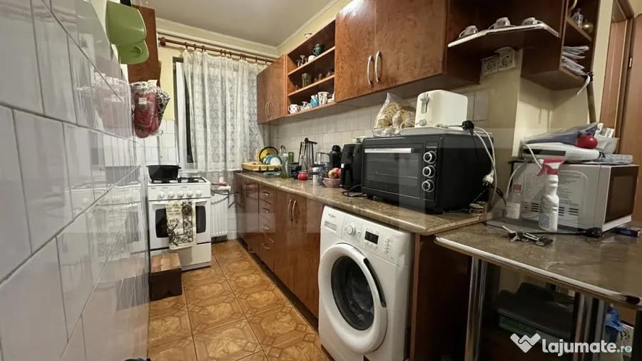 Apartament cu 2 camere semidecomandat în Cantemir