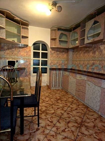 Apartament cu 3 camere decomandat în Nufărul