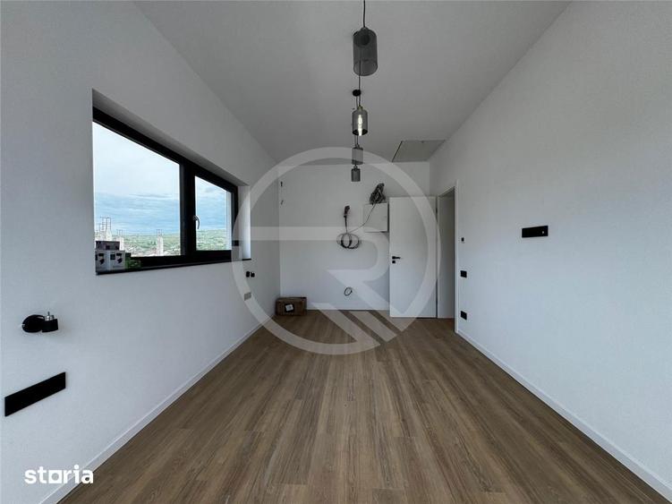 Casă cu 5 camere decomandat cu Teren 700 Mp în Chinteni