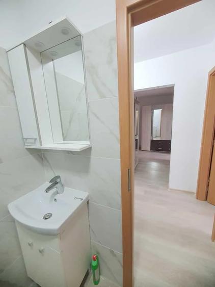 Apartament cu 2 camere semidecomandat în Frumoasa