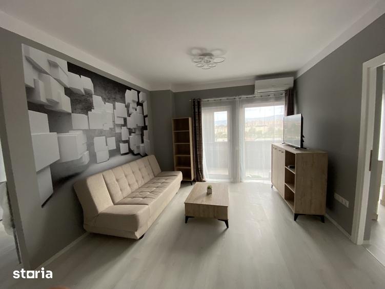 Apartament cu 3 camere semidecomandat în Bulgaria