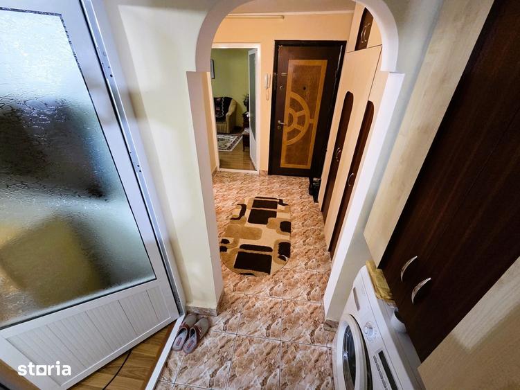Apartament cu 2 camere decomandat în Central