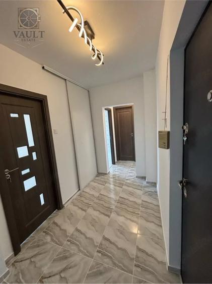 Apartament cu 2 camere decomandat, mobilat în Sebastian