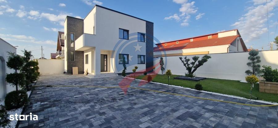 Casă cu 4 camere cu Teren 373 Mp în Central