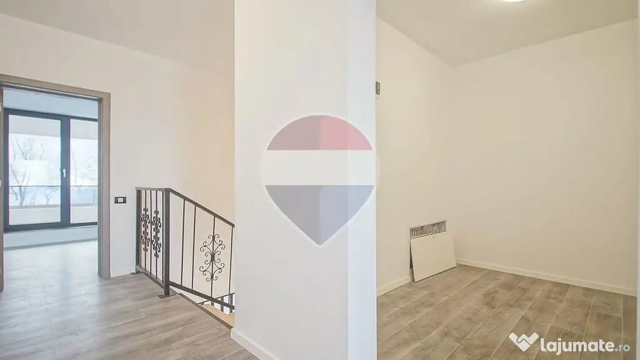 Casă cu 5 camere cu Teren 350 Mp în Bunloc