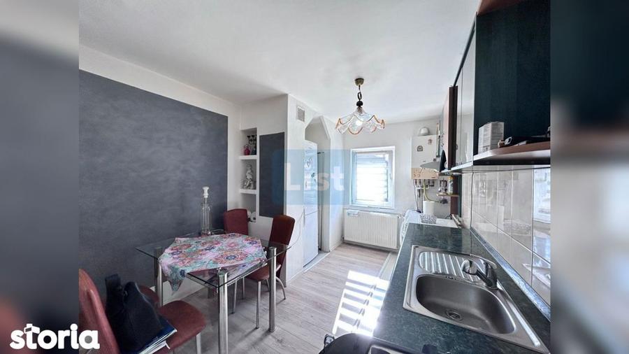 Apartament cu 3 camere, mobilat în Central