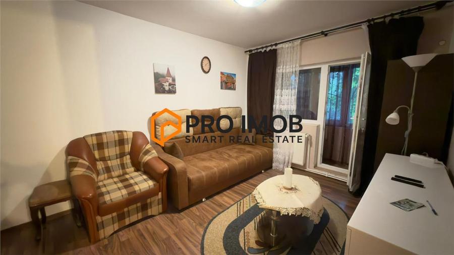 Garsonieră decomandată, mobilată în Micro 3