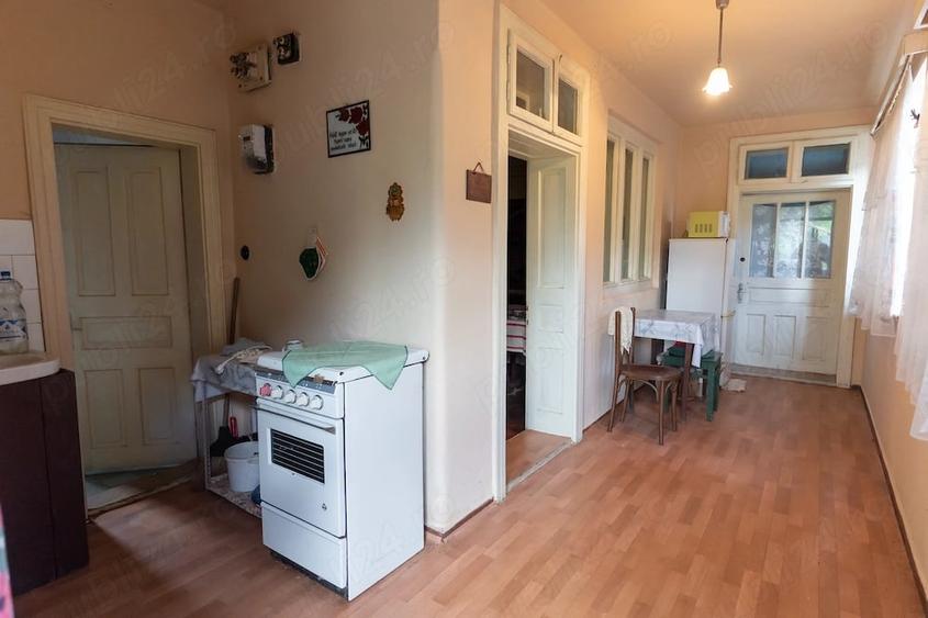 Casă cu 3 camere cu Teren 1500 Mp în Căpușu Mic