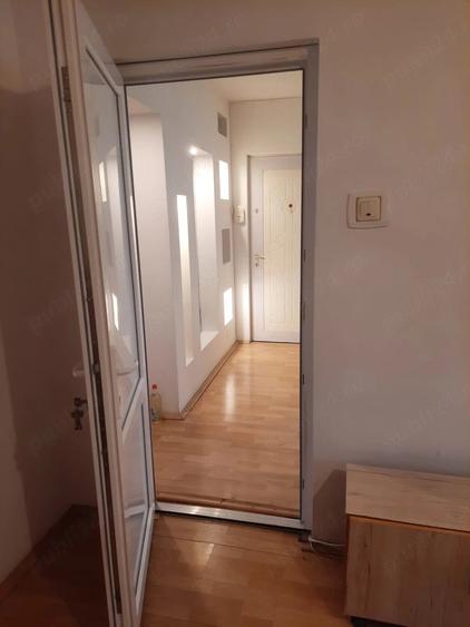 Apartament cu 3 camere decomandat în Precista