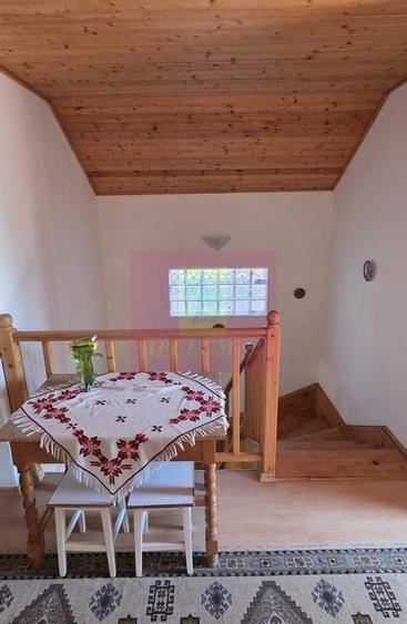 Casă cu 4 camere cu Teren 355 Mp în Central