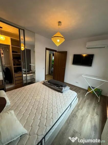 Apartament cu 2 camere semidecomandat în Aviației