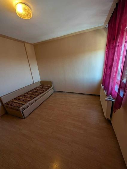 Apartament cu 2 camere decomandat în Exterior Vest