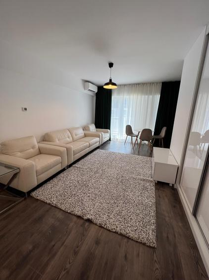 Apartament cu 3 camere în Barbu Văcărescu