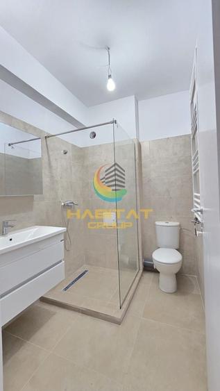 Apartament cu 3 camere semidecomandat în Metalurgiei