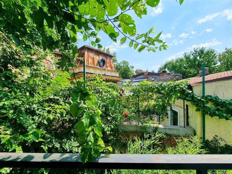 Apartament cu 2 camere decomandat în Grădina Icoanei