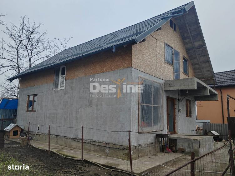 Casă cu 7 camere cu Teren 744 Mp în Filipeștii de Târg