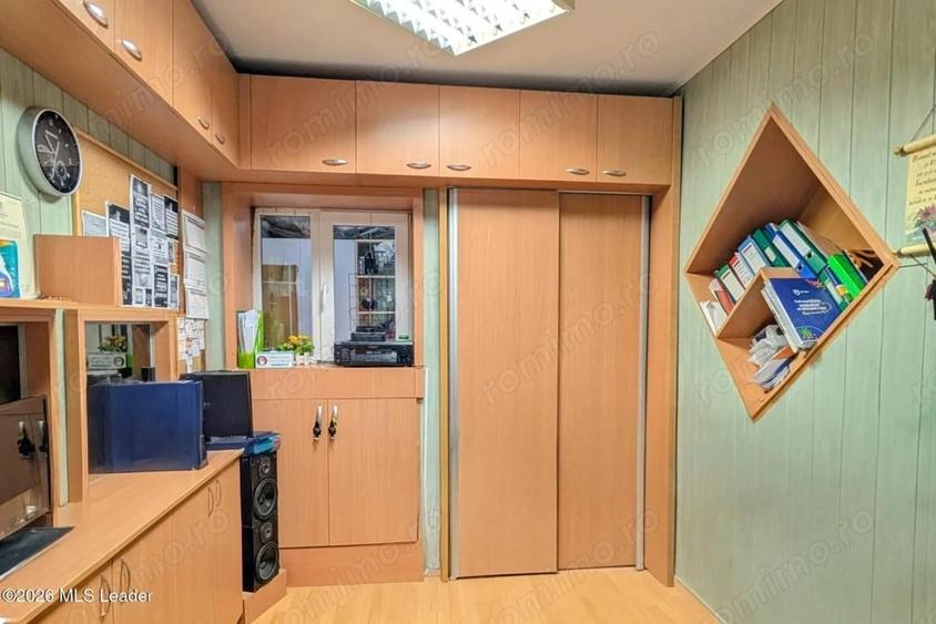 Spațiu comercial, de 730 mp, în Central