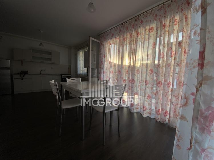 Apartament cu 3 camere decomandat, mobilat în Florești