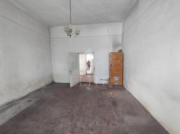 Garsonieră semidecomandată în Central