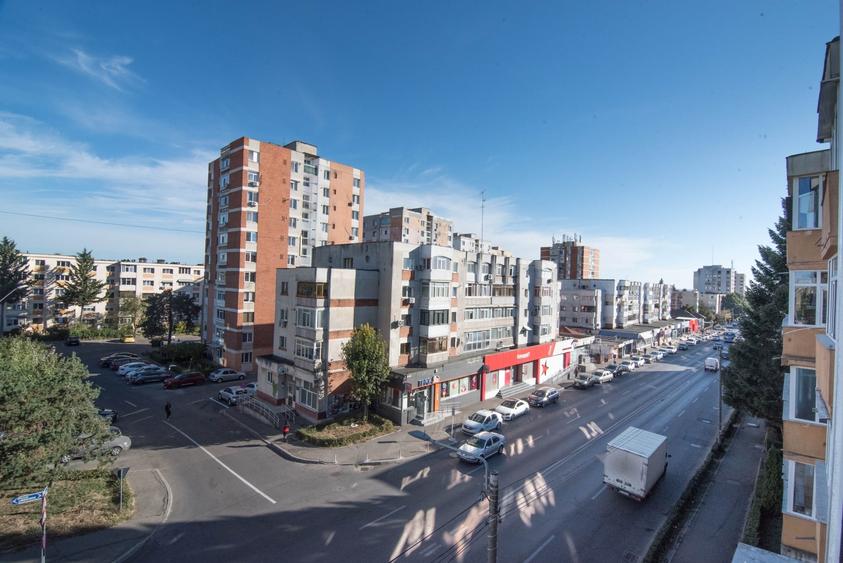 Apartament cu 2 camere decomandat, mobilat în Trivale
