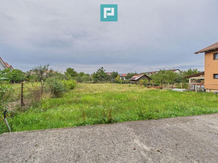 Casă individuală cu 5 camere cu Canalizare în Remetea Mare
