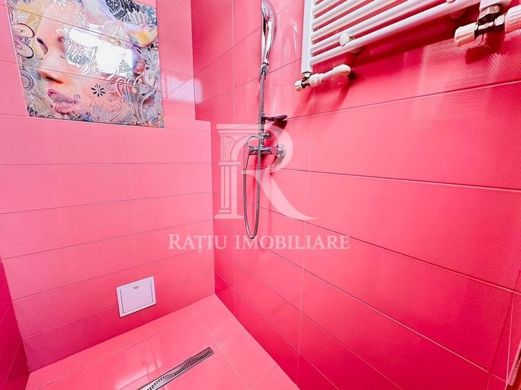 Casă individuală cu 5 camere cu Canalizare în Rogerius