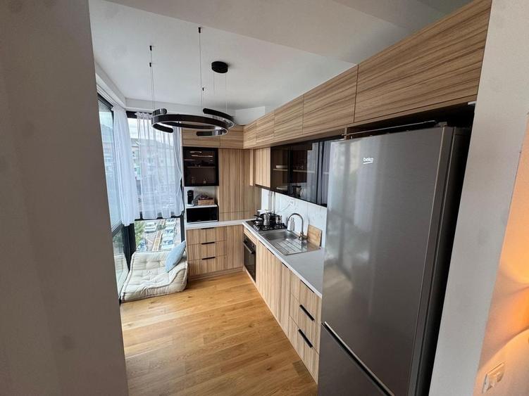 Apartament cu 2 camere decomandat în Exterior Vest