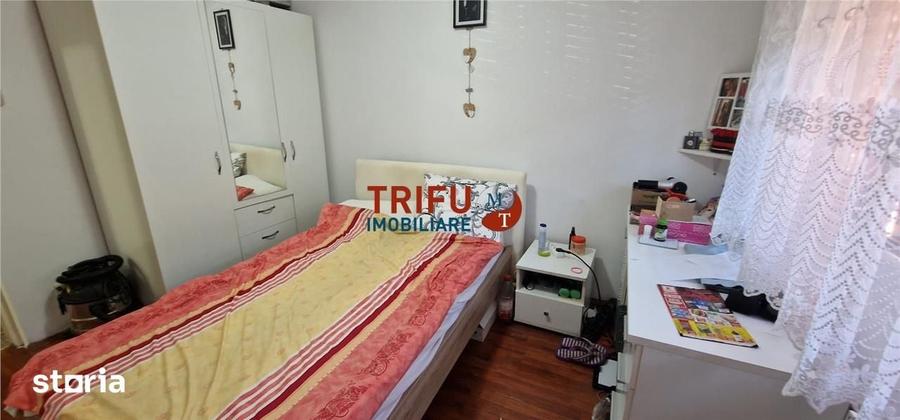Apartament cu 3 camere decomandat în Cetate