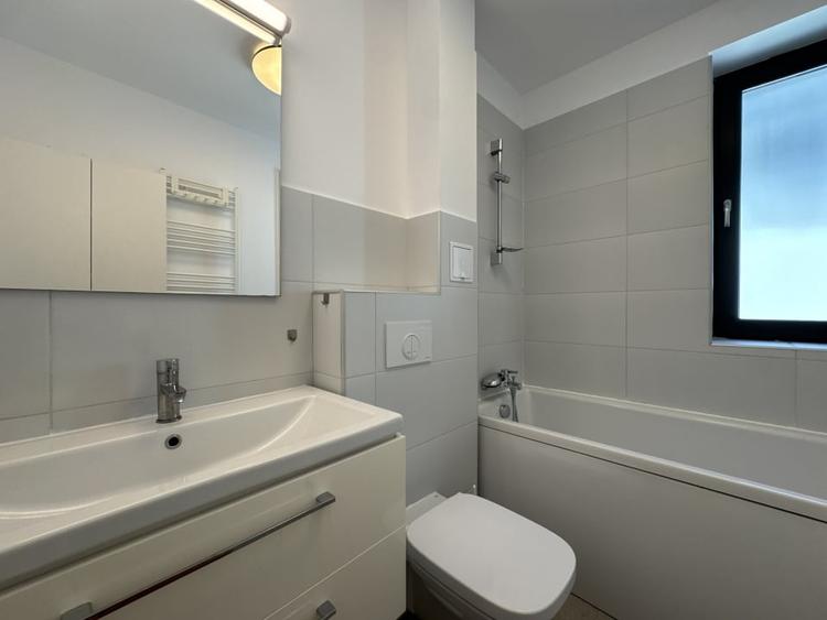 Apartament cu 2 camere decomandat, mobilat în Vest