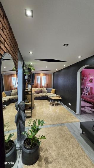 Apartament cu 4 camere decomandat, mobilat în Ultracentral