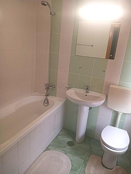 Apartament cu 3 camere în P-ța Unirii