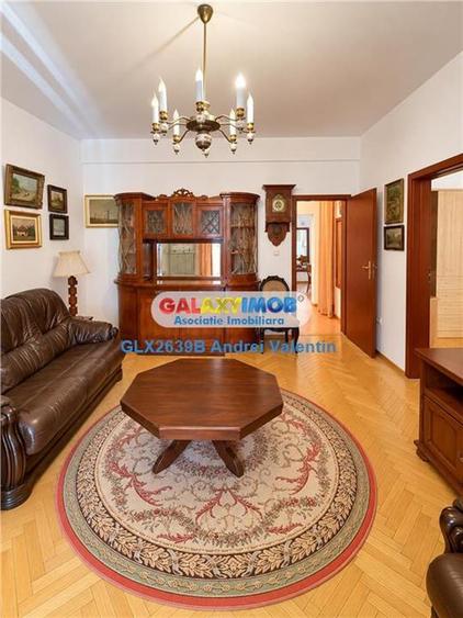 Apartament cu 2 camere semidecomandat în Calea Victoriei
