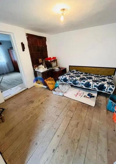 Casă cu 2 camere cu Teren 472 Mp în Costișa