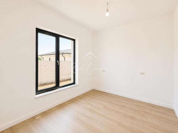 Casă cu 4 camere cu Teren 380 Mp în Berceni