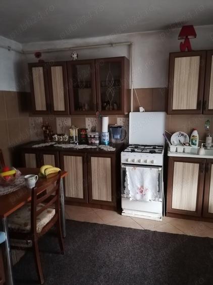 Casă cu 3 camere în Central