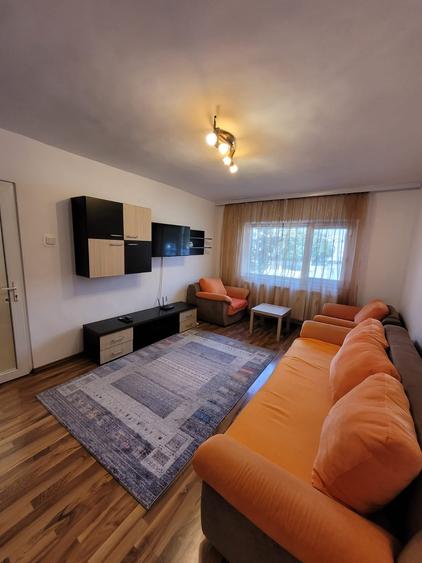 Apartament cu 2 camere decomandat în Sud