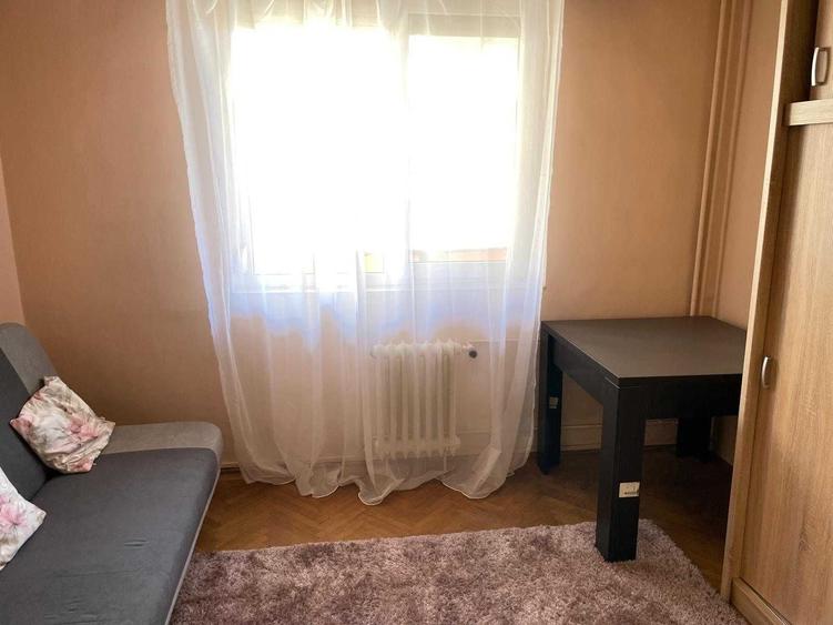 Apartament cu 3 camere decomandat în Ultracentral