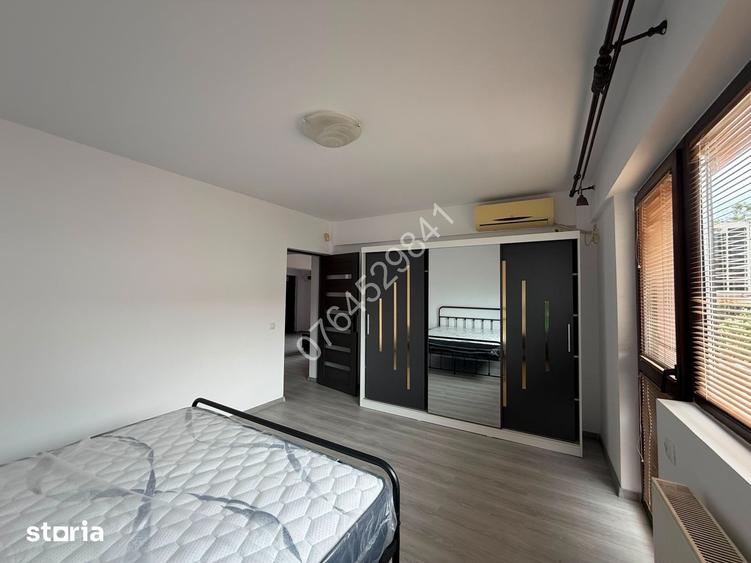 Apartament cu 3 camere semidecomandat în Obor