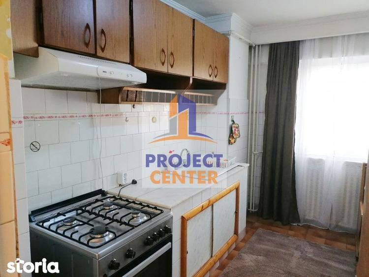 Apartament cu 2 camere decomandat în Craiovei