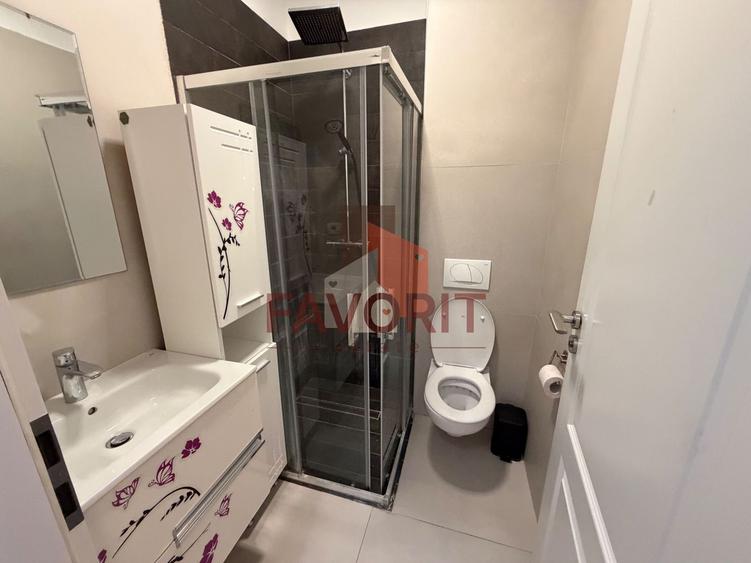 Apartament cu 3 camere în Dumbrăvița