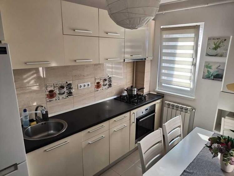 Apartament cu 2 camere semidecomandat în Exterior Vest